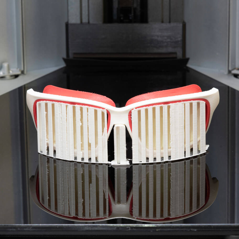 雙料型3D列印機製作出的泳鏡