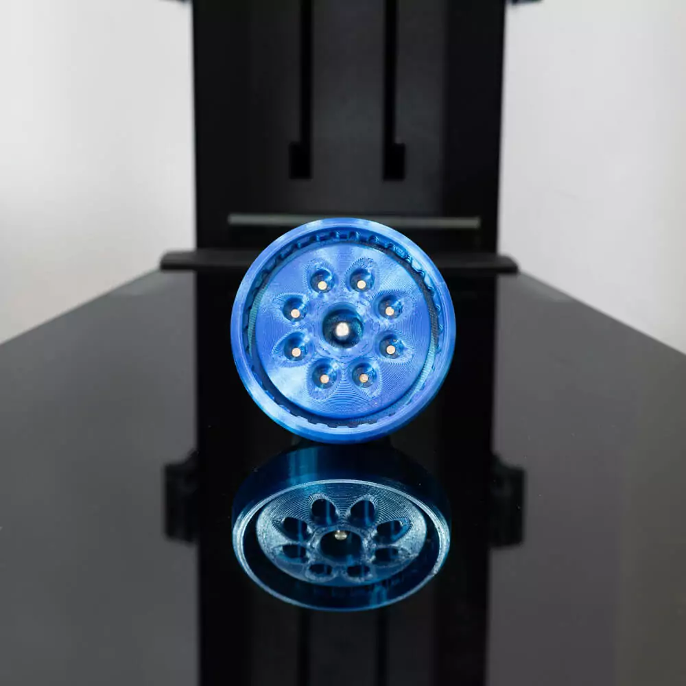 桌上型3D列印機製作出的起子頭收納座